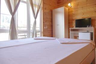 Гостевой дом Guest House Amshin Цандрыпш Бюджетный двухместный номер с 1 кроватью или 2 отдельными кроватями-7